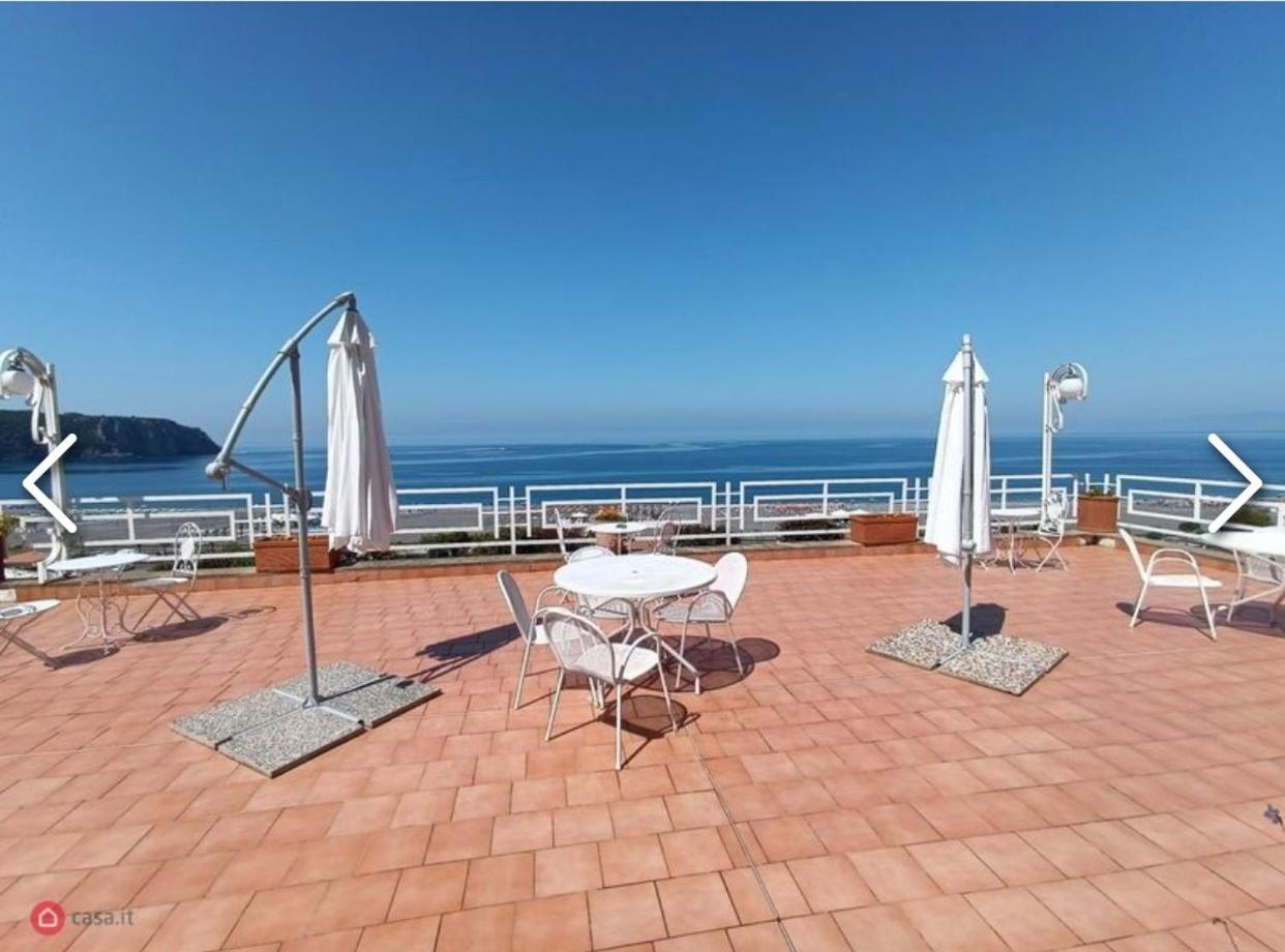 Appartamento Nel Fabbricato Denominato Il Castello Praia a Mare Exterior photo