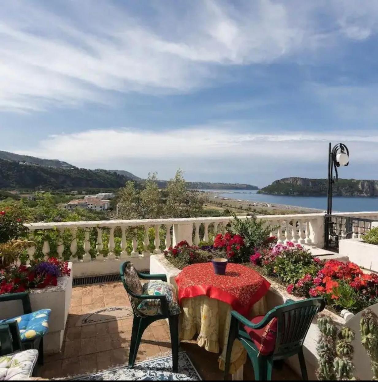 Appartamento Nel Fabbricato Denominato Il Castello Praia a Mare Exterior photo